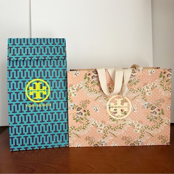 Tory Burch Shopping Gift Bags Set of 2 - Picture 5 of 5